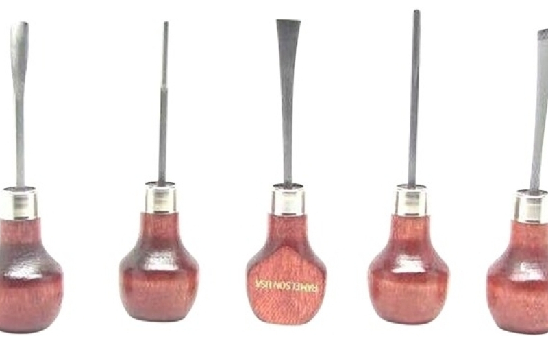 U.J. Ramelson #107 basic palm woodcarving 5 piece set